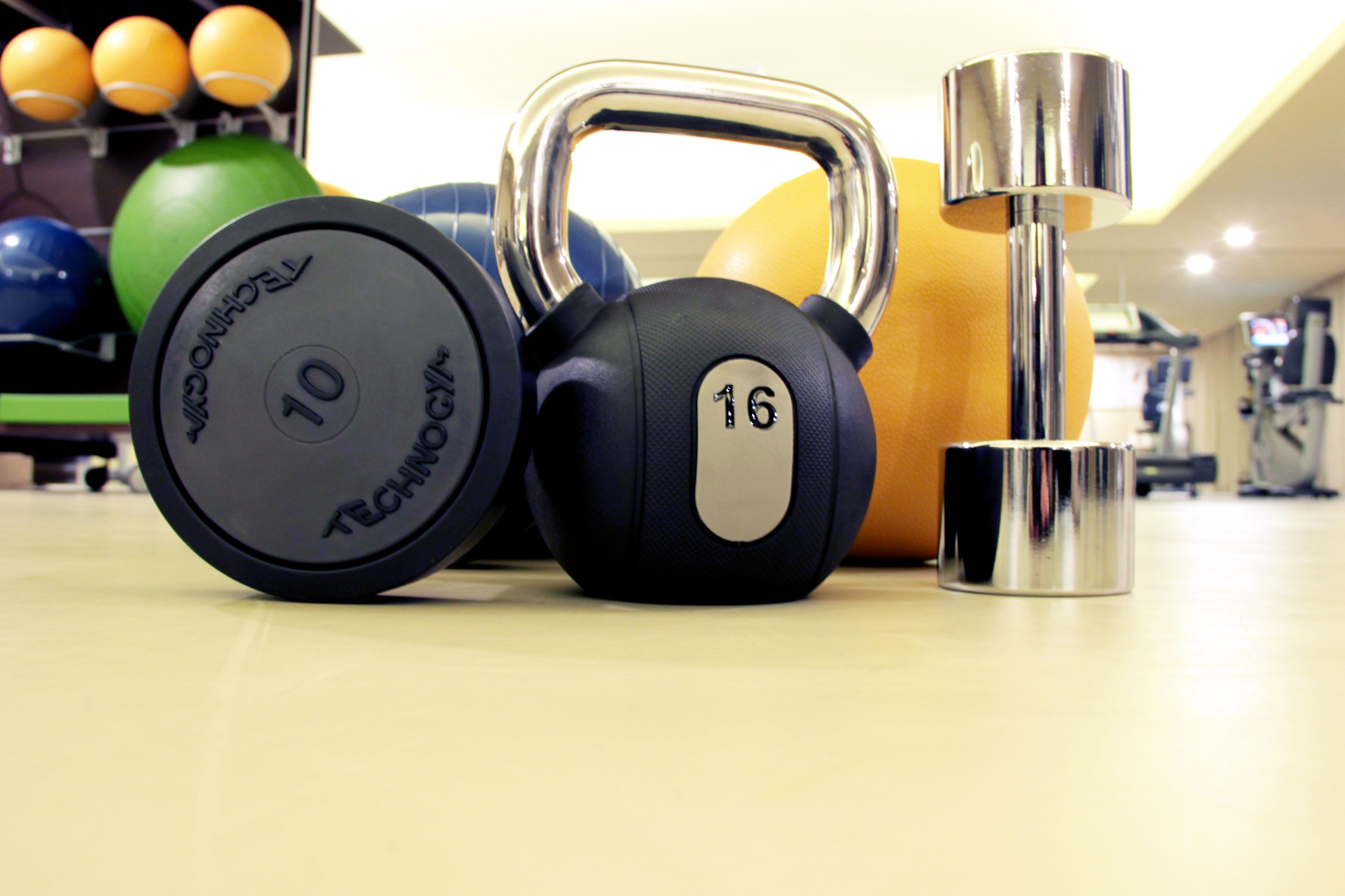 Crowne Plaza Vilamoura - Algarve By Ihg Екстер'єр фото Dumbbells and kettlebells