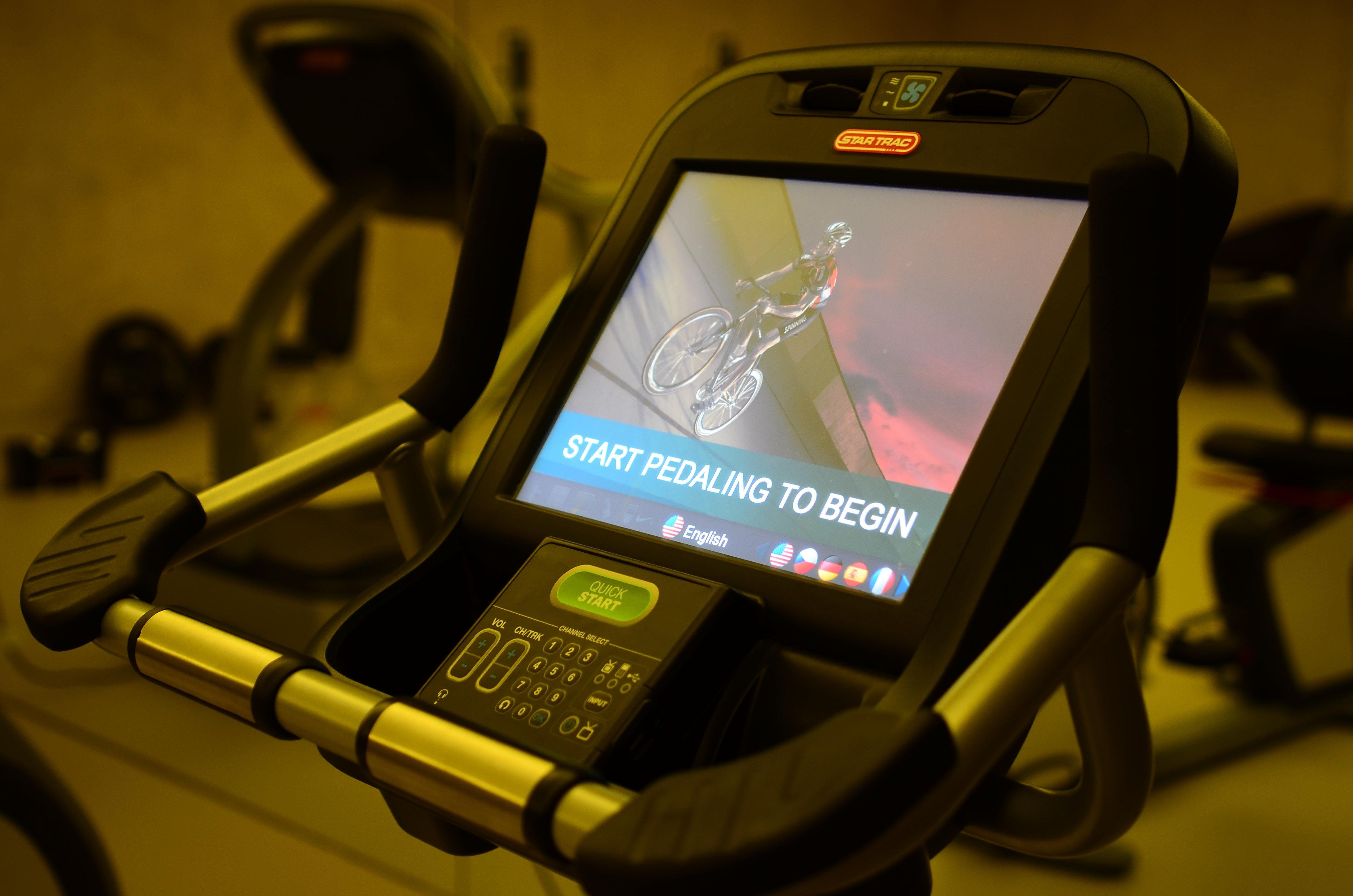 Crowne Plaza Vilamoura - Algarve By Ihg Екстер'єр фото A stationary bicycle console