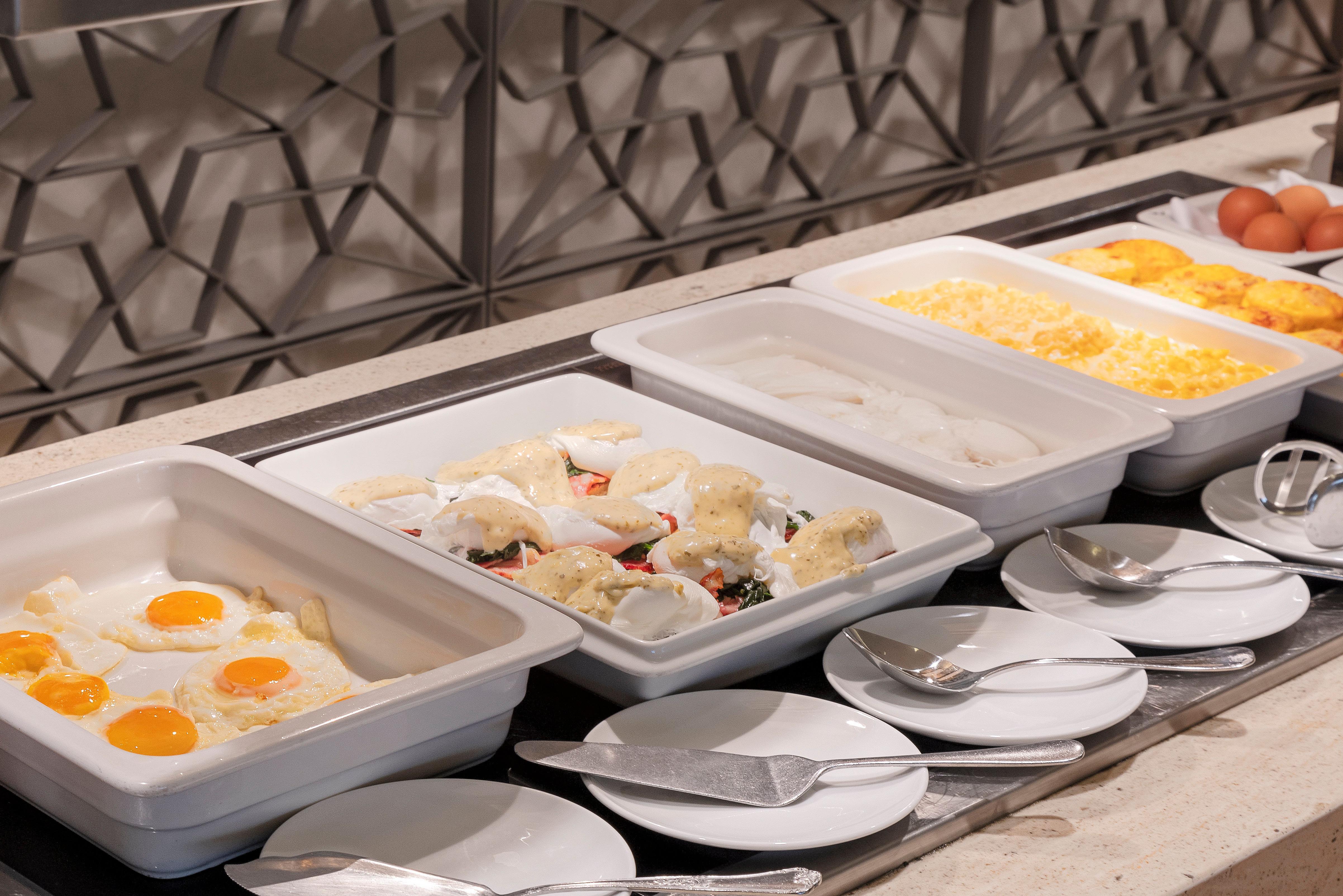 Crowne Plaza Vilamoura - Algarve By Ihg Екстер'єр фото A breakfast buffet